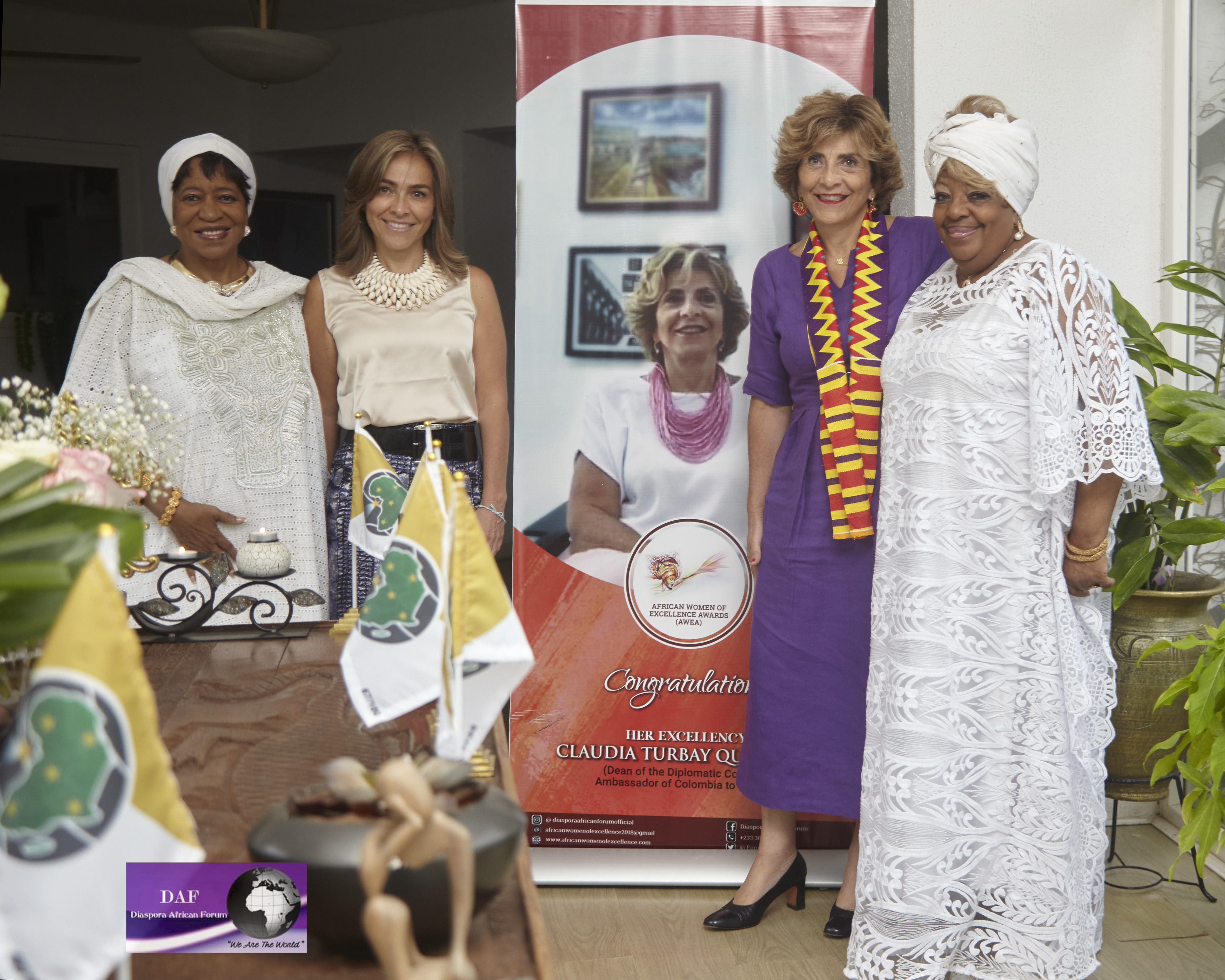 Premio para Mujeres Africanas de Excelencia reconoció a la Embajadora de Colombia en Ghana