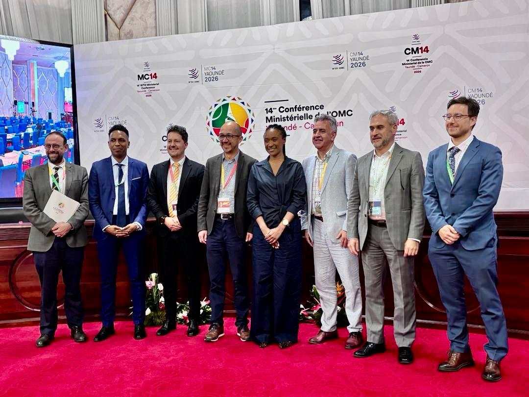 La Embajada de Colombia en Ghana, concurrente para Camerún, participó y acompañó a la delegación colombiana en la a 14ª Conferencia Ministerial de la OMC