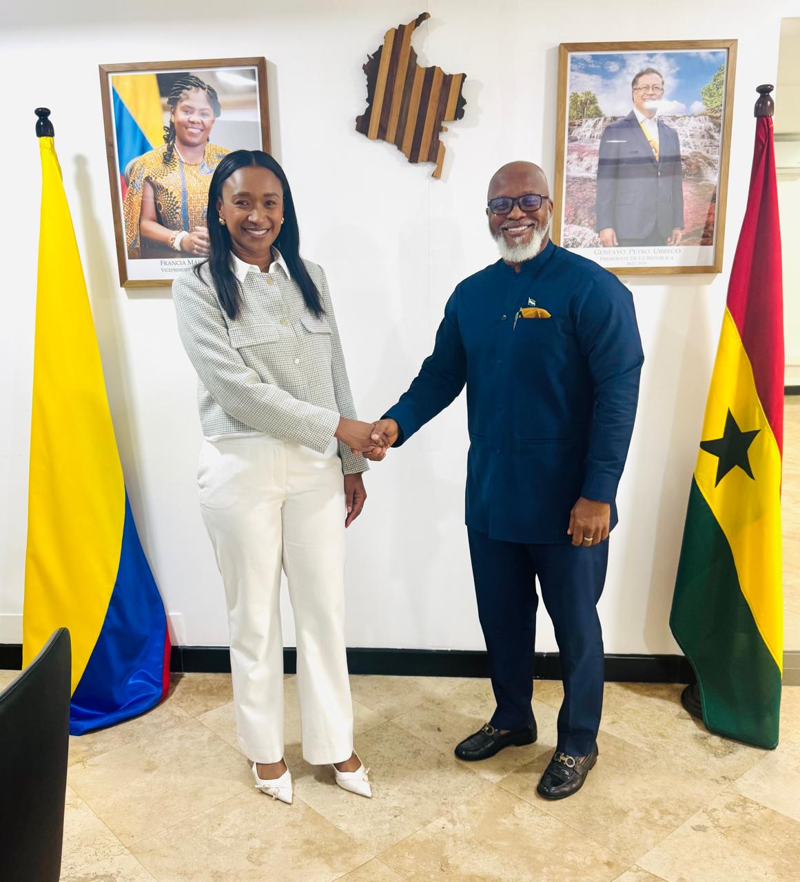 La Encargada de Negocios recibió la visita de cortesía del Embajador de Sierra Leona