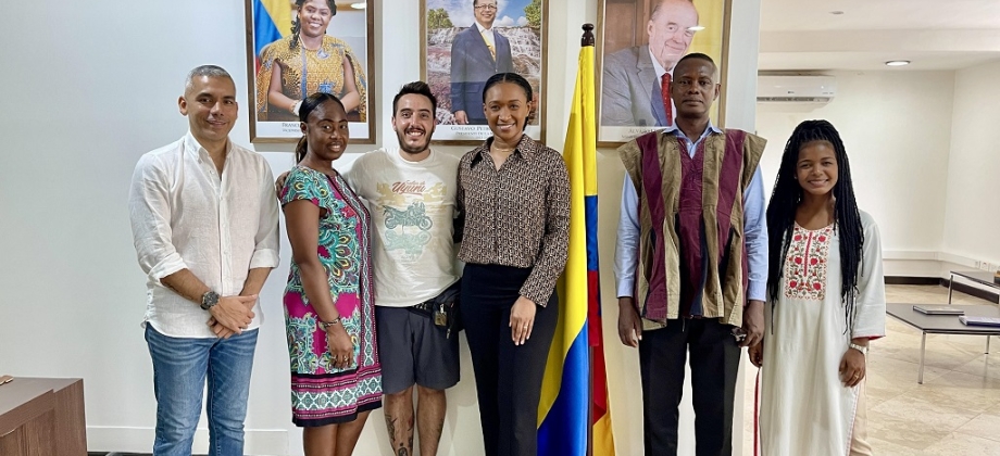 La Embajada de Colombia en Ghana destaca el Espíritu Indomable de Daniel Cabrera Ospina y su hazaña Africana