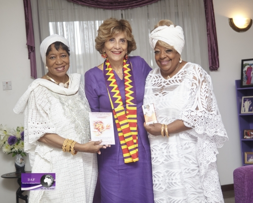 Premio para Mujeres Africanas de Excelencia reconoció a la Embajadora de Colombia en Ghana