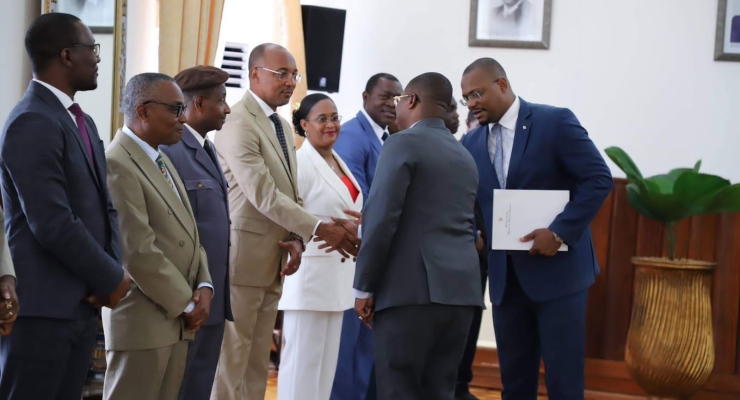 Presentación cartas credenciales ante el Presidente de la República de Santo Tomé y Príncipe